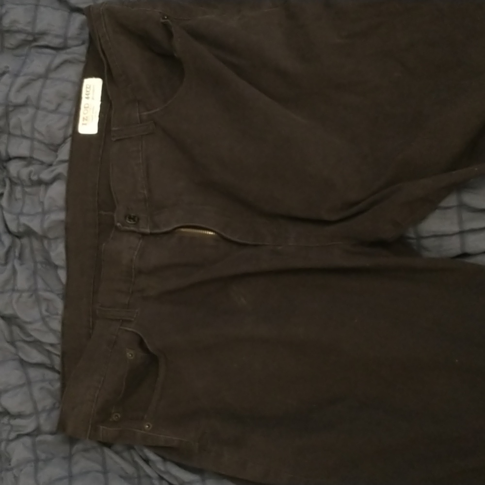 Izod pants 44x32 Relaxed Fit